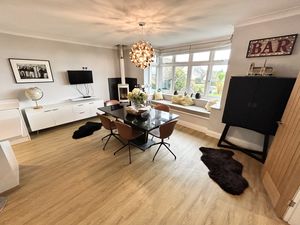 Photo 10- click for photo gallery